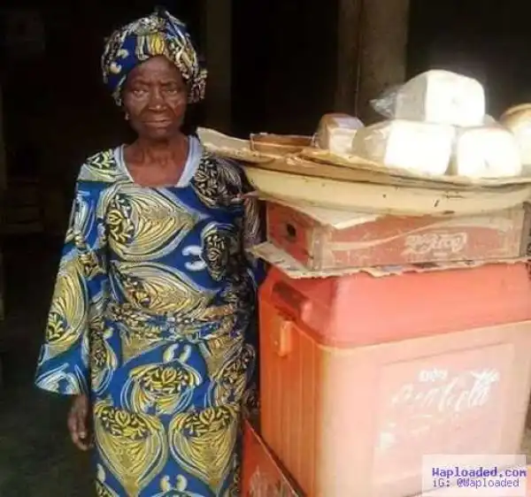 Sad photo of late Nigerian footballer, Rashidi Yekini